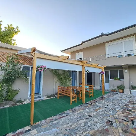 Villa Appartments Kristi&iris *