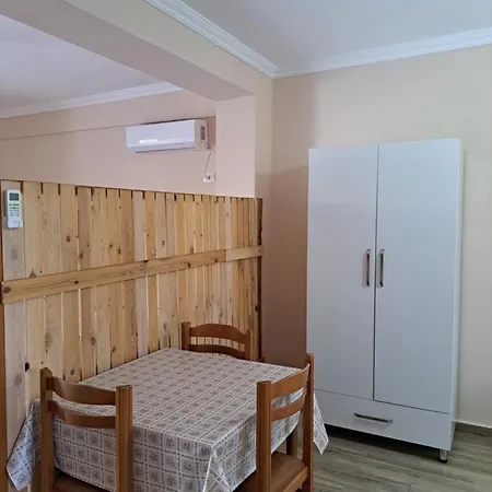 Вилла Appartments Kristi&iris Влёра